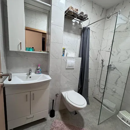 Centar Travnik-free Parking 特拉夫尼克