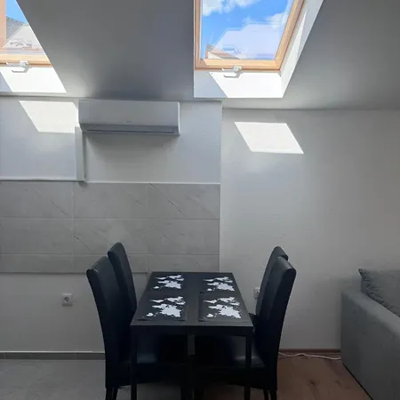 Centar Travnik-free Parking *