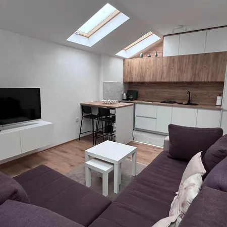 Апартаменты Centar Travnik-free Parking *