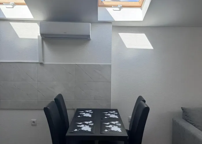 Centar Travnik-free Parking *