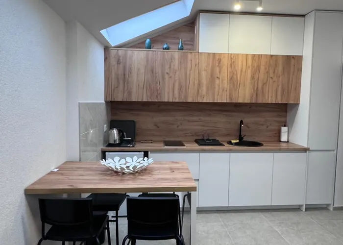 Centar Travnik-free Parking *